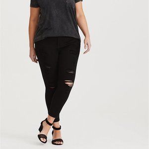 TORRID PREMIUM STRETCH SKINNY ANKLE JEAN 16R